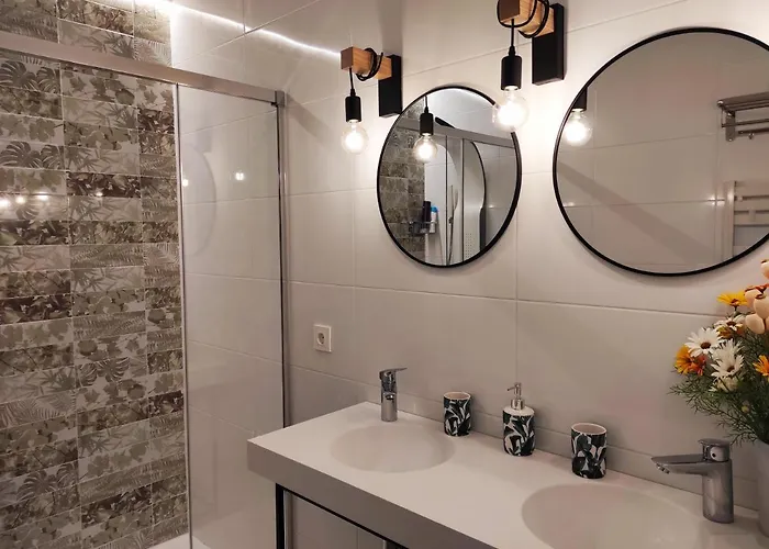 Kaixo Marina Con Parking Gratis *